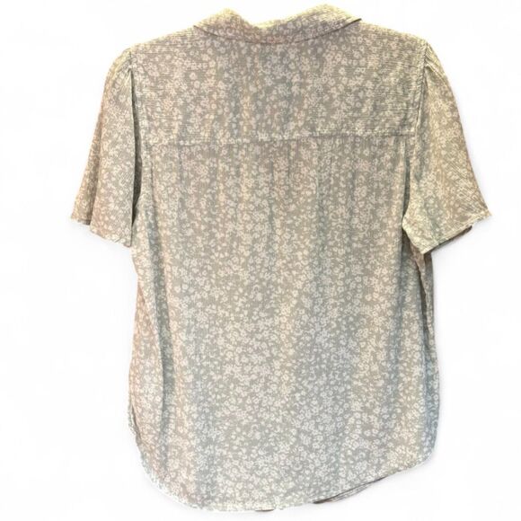 Abercrombie & Fitch Dusty Floral Oversized Button Up T-Shirt size M - Picture 4 of 6